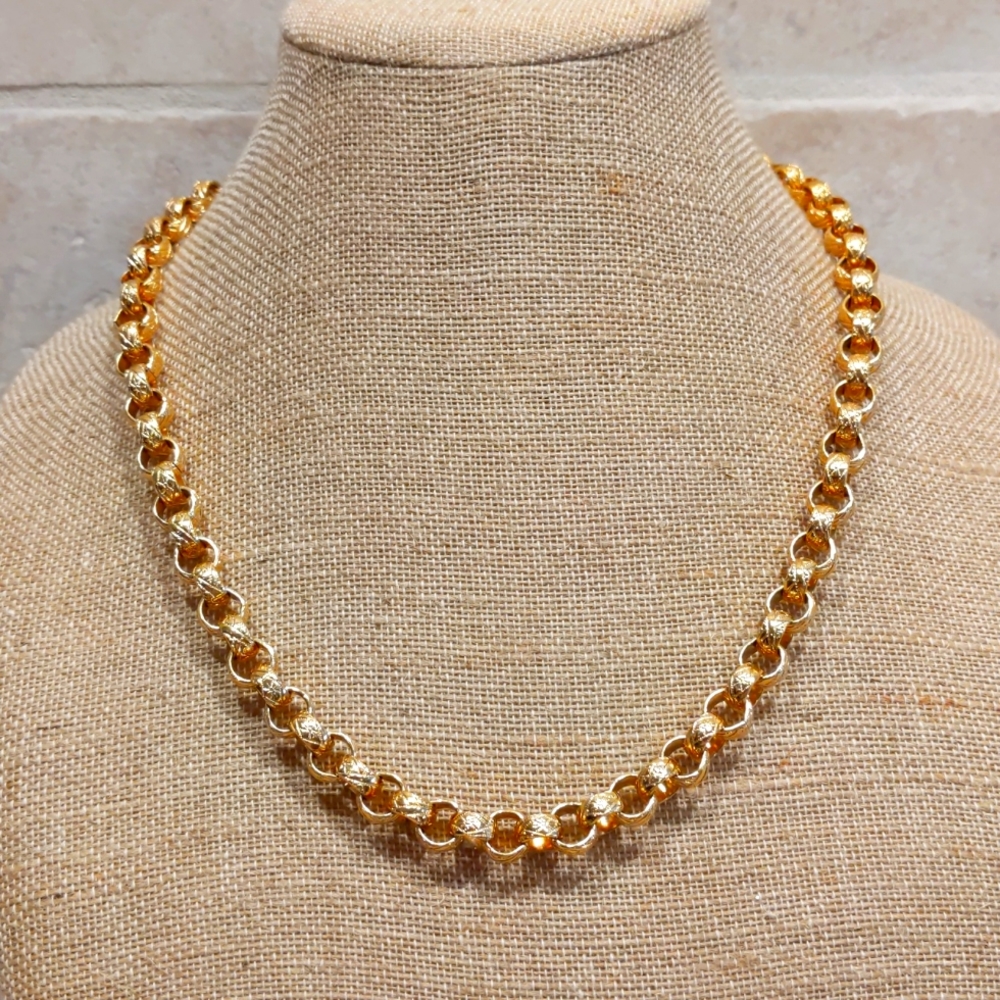Faux Gold Cuff Linked Chain 24" Length Heavy Over 4oz Fashion Jewelry Necklace